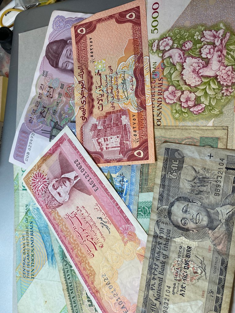 世界. - 50 banknotes - various dates  (没有保留价) #3.2