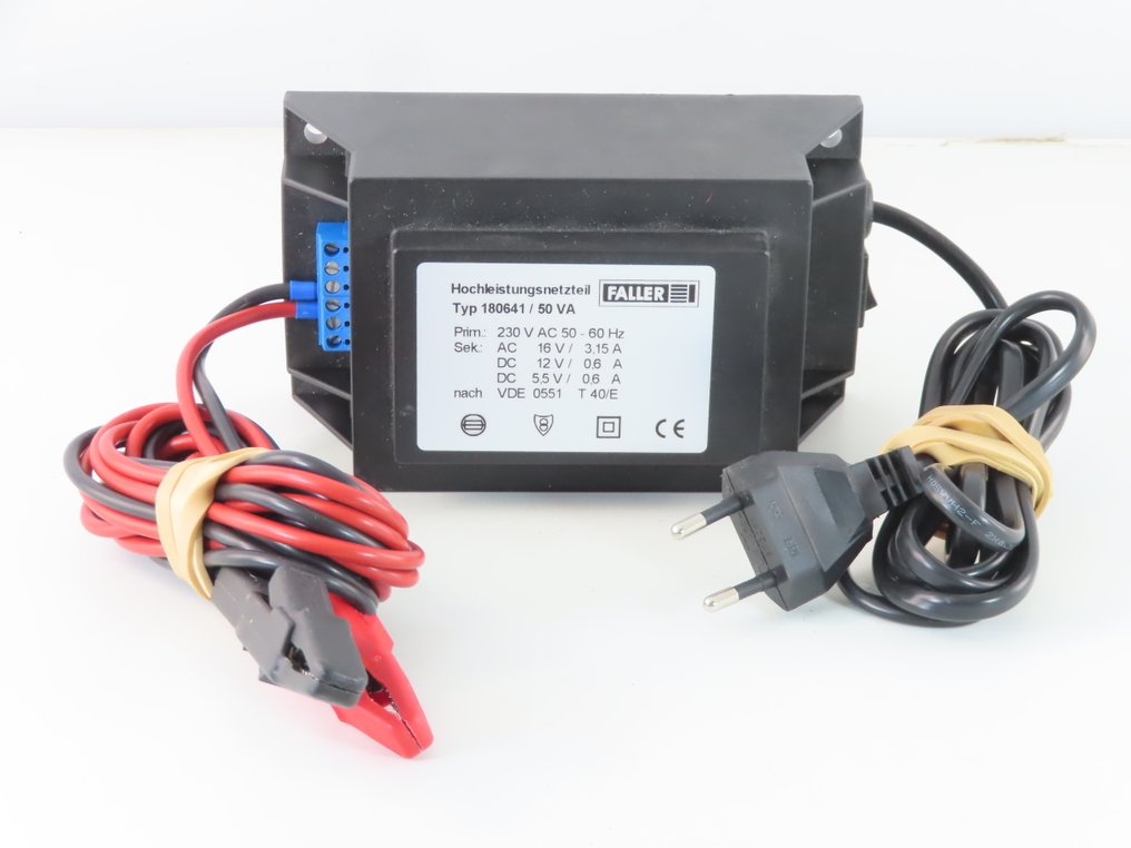 Faller H0 - 180641 - Elettronica (1) - Trasformatore speciale per l'alimentazione di Scenery e del sistema Car. #1.0