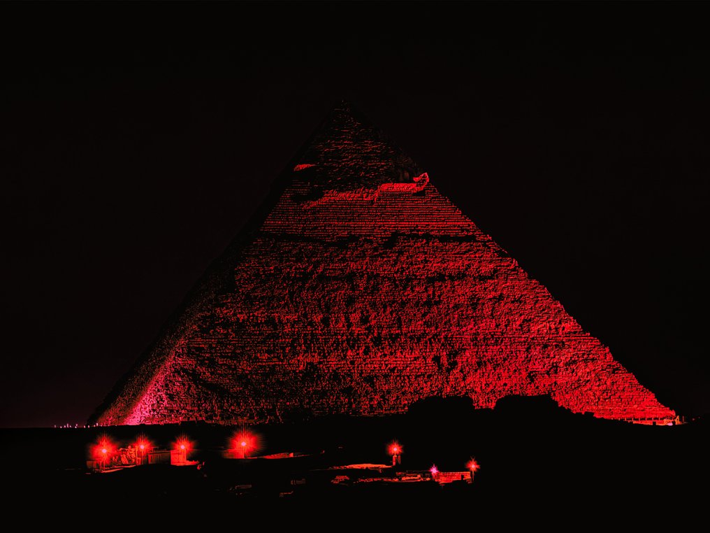 Dominik Valvo - Khafre in Flames #1.0