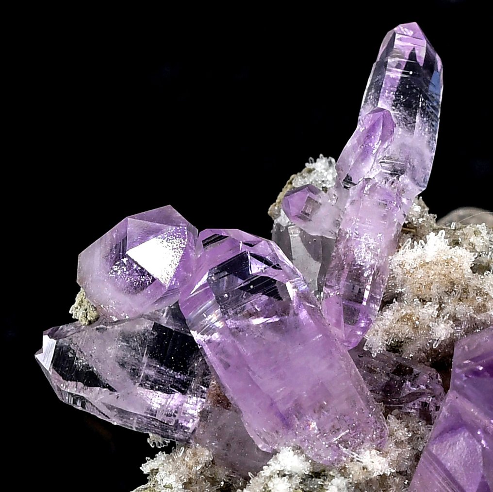 美妙的紫水晶石英 来自Las Vigas - 高度: 6.2 cm - 闊度: 4.4 cm- 33 g #1.0