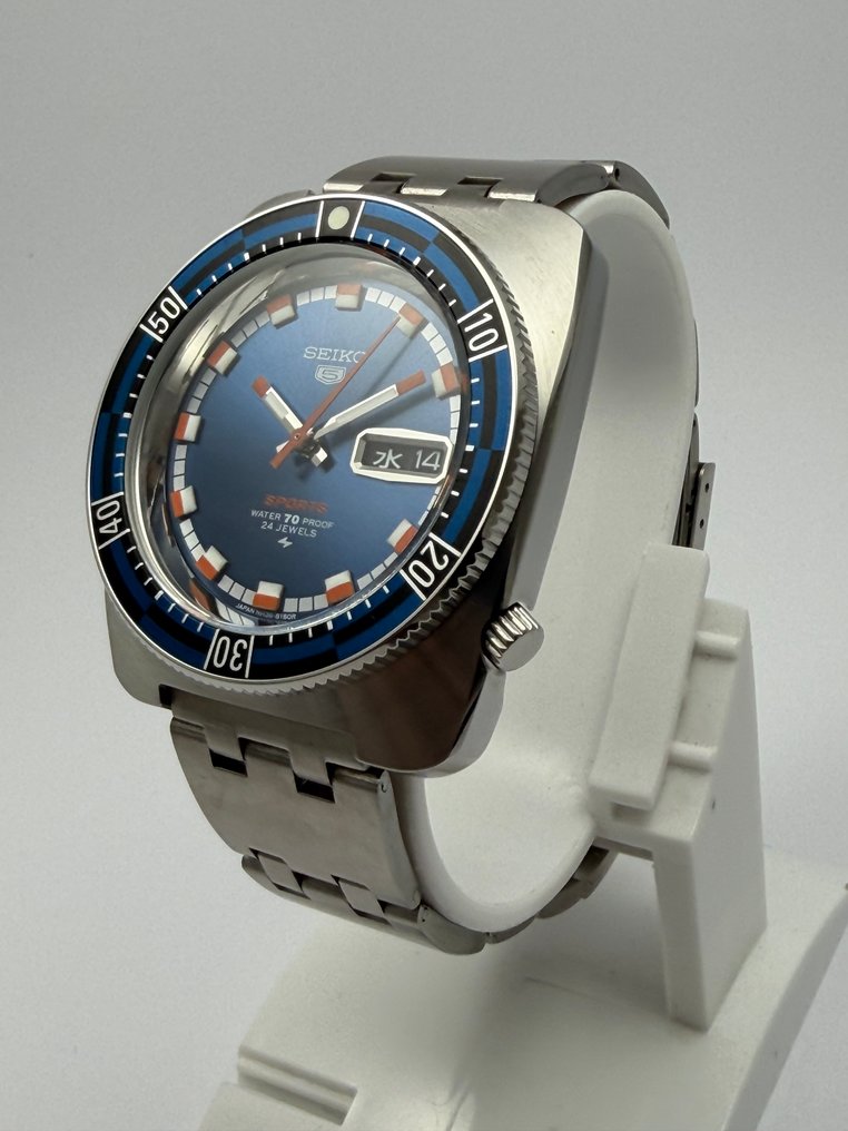 Seiko - Seiko 5 Sports JDM – Cal. 7009 – Custom Case with Rotating Bezel - Sports Bracellet - No reserve price - Men - 1970-1979 #3.2
