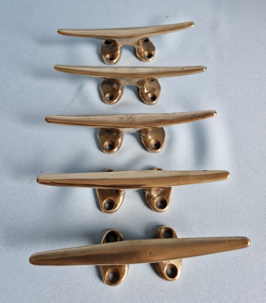 Skipsutstyr og inventar (5) - Prachtige sierlijke messing kikkers - Messing #1.0