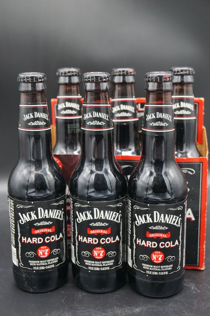 Jack Daniel's 6 Pack of the 1st Generation Hard Cola - With holder  - 355ml - 6 garrafas #1.0