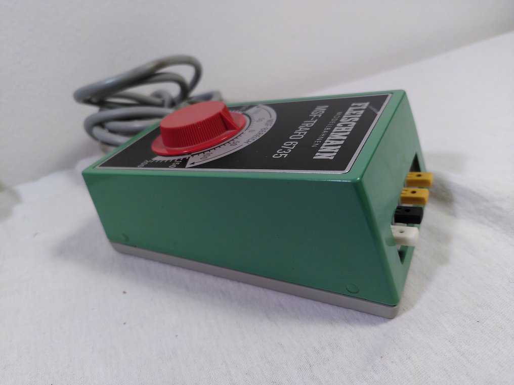 Fleischmann H0 - 6735 - Trasformatore (2) - MSF-Trafos, 7,5 VA #3.2