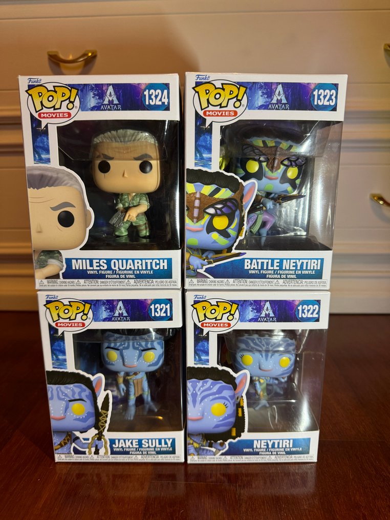 Funko  - Funko Pop Miles Quaritch; Battle Neytiri; Jake Sully; Neytiri - 2020+ - V.S. #1.0