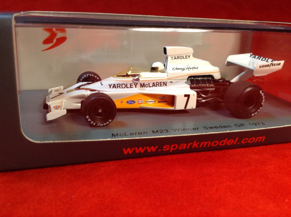 Spark 1:43 - Model race car - ref. #S5392 McLaren Ford M23 F.1 "Yardley" 1° Swedish GP1973 #7 Denny Hulme  - excellent quality - limited edition - hard-to-find today #1.0