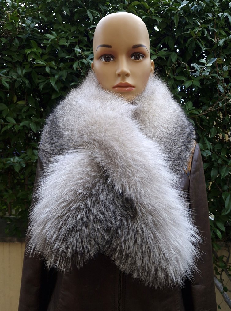 Artisan Furrier - Scarf #1.0