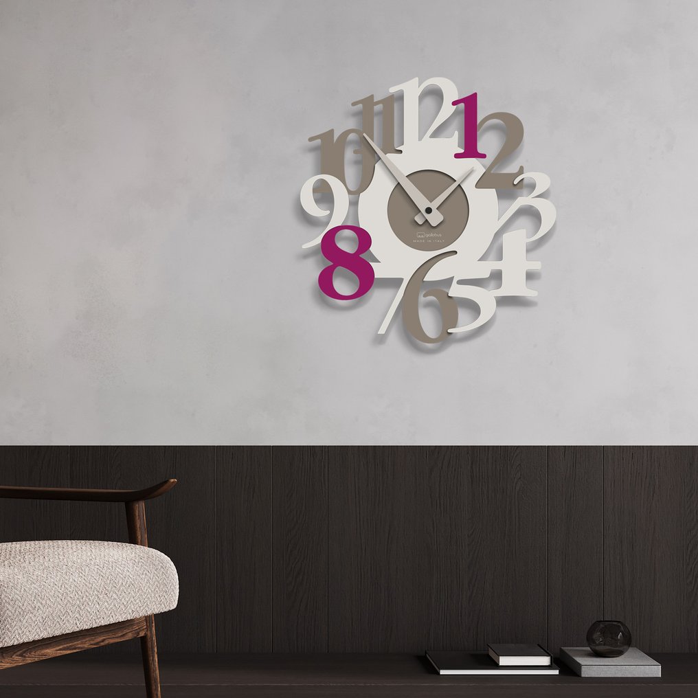 Falióra - GIallobus - Kortárs Fa - 2024 - Faragott óra #2.1