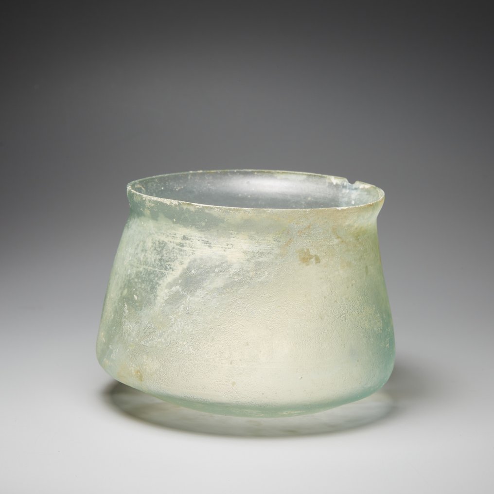 Αρχαία Ρωμαϊκή Γυαλί Δοχείο. 1ος-3ος αιώνας μ.Χ. ύψος 6,5 εκ. #2.1