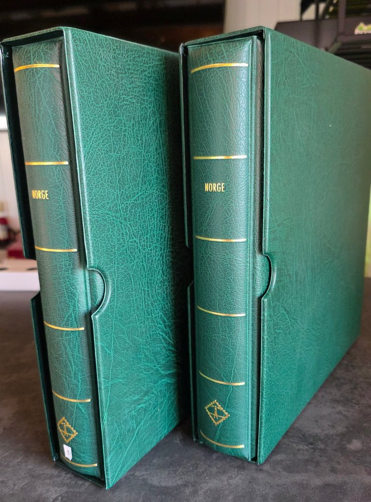 挪威 1855/2006 - 挪威邮票大收藏 - 2本相册，涵盖1855年至2006年，10枚首日封和2本年刊 #1.0