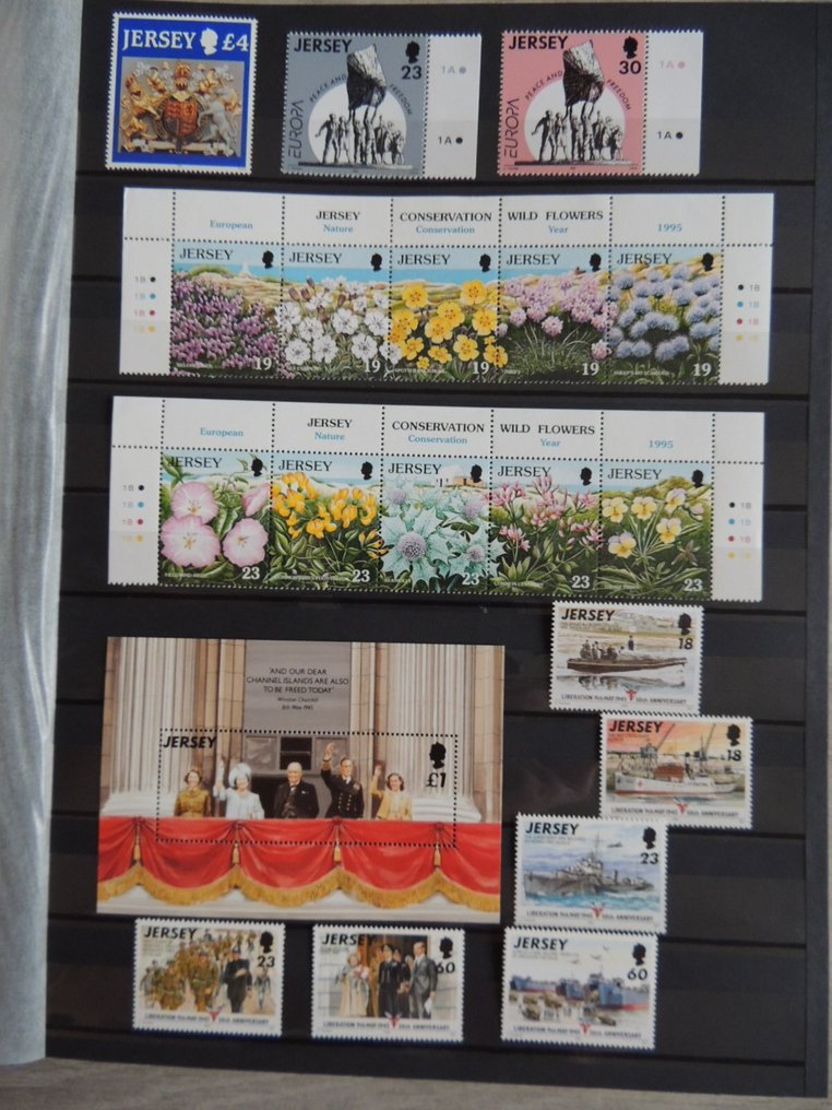 泽西 1995/2001 - 收藏品似乎完整，存放在Y&T文件夹中，售价1000欧元。 #4.3