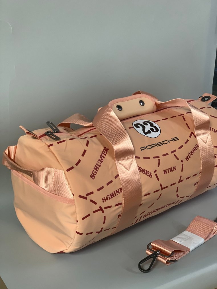 Porsche - Werbeobjekt am Verkaufsort - Porsche 23 Duffelbag #2.1