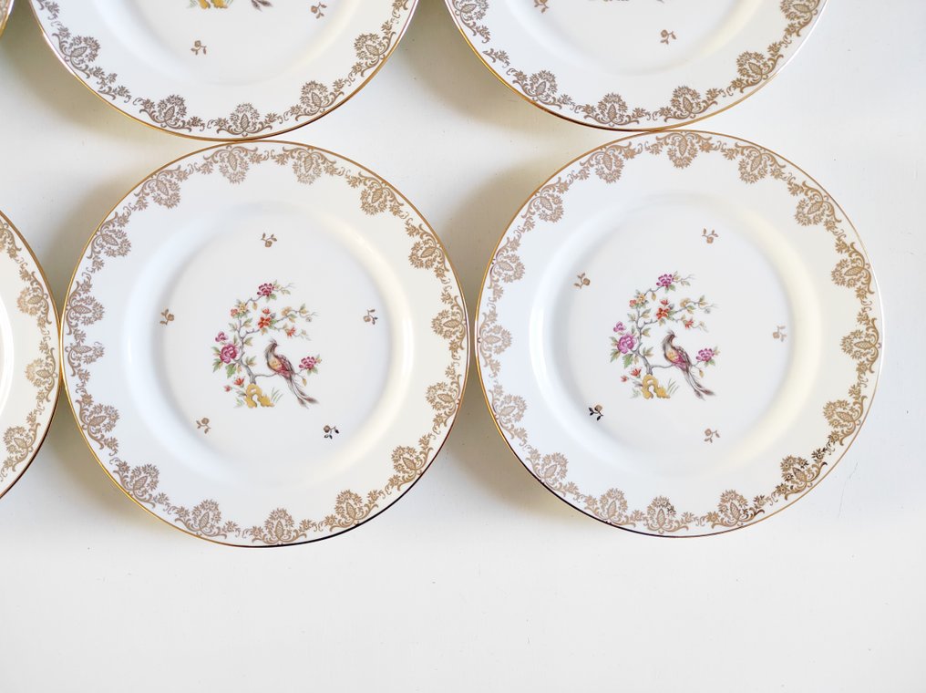 Limoges - Plate (9) - Oiseau sur une branche fleurie - Porcelain #1.0