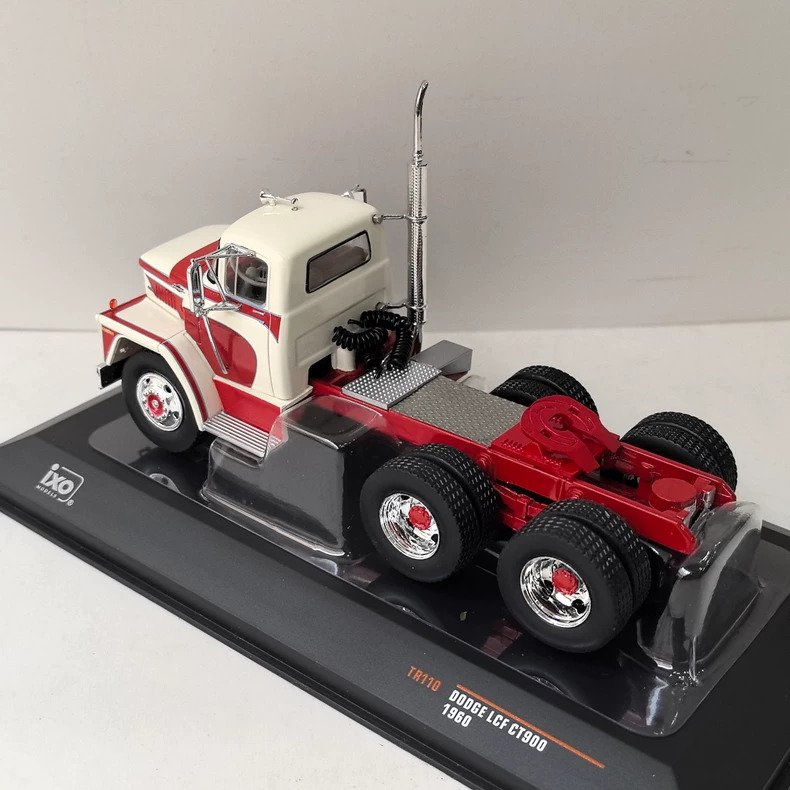 IXO 1:43 - Modell lastbil - Dodge LCF CT900 #3.2