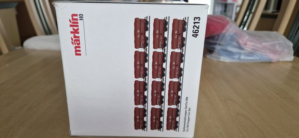 Märklin H0 - 46213 - Set machetă tren cu vagon marfă (1) - Set Erz III/Id / Epoche IV. set de 12 doze individuale în cutie originală. - DB #1.0