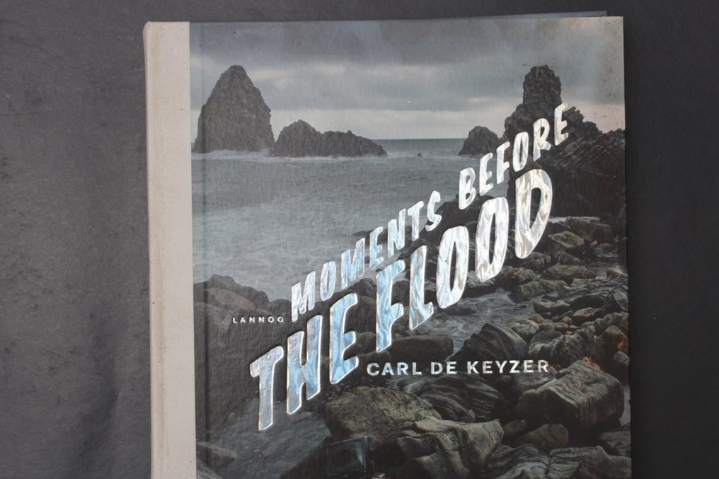 Carl De Keyzer - Moments Before The Flood - 2012 #1.0
