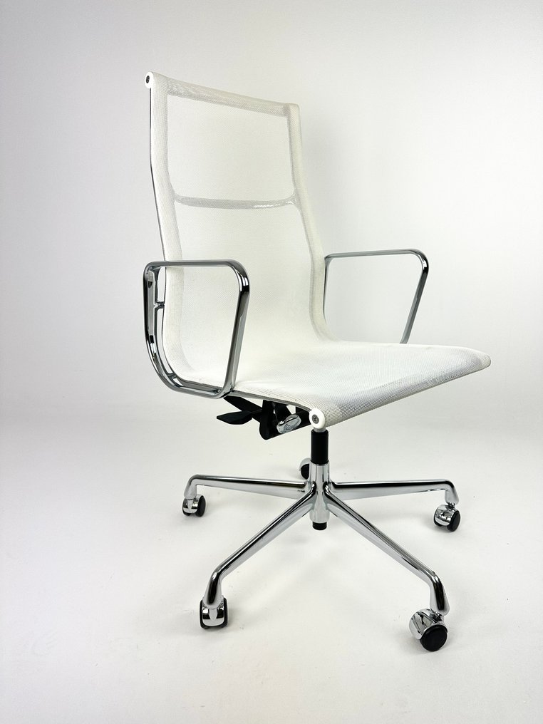 Vitra - Charles Eames - Chair - EA119 - Aluminium, Netwave #1.0