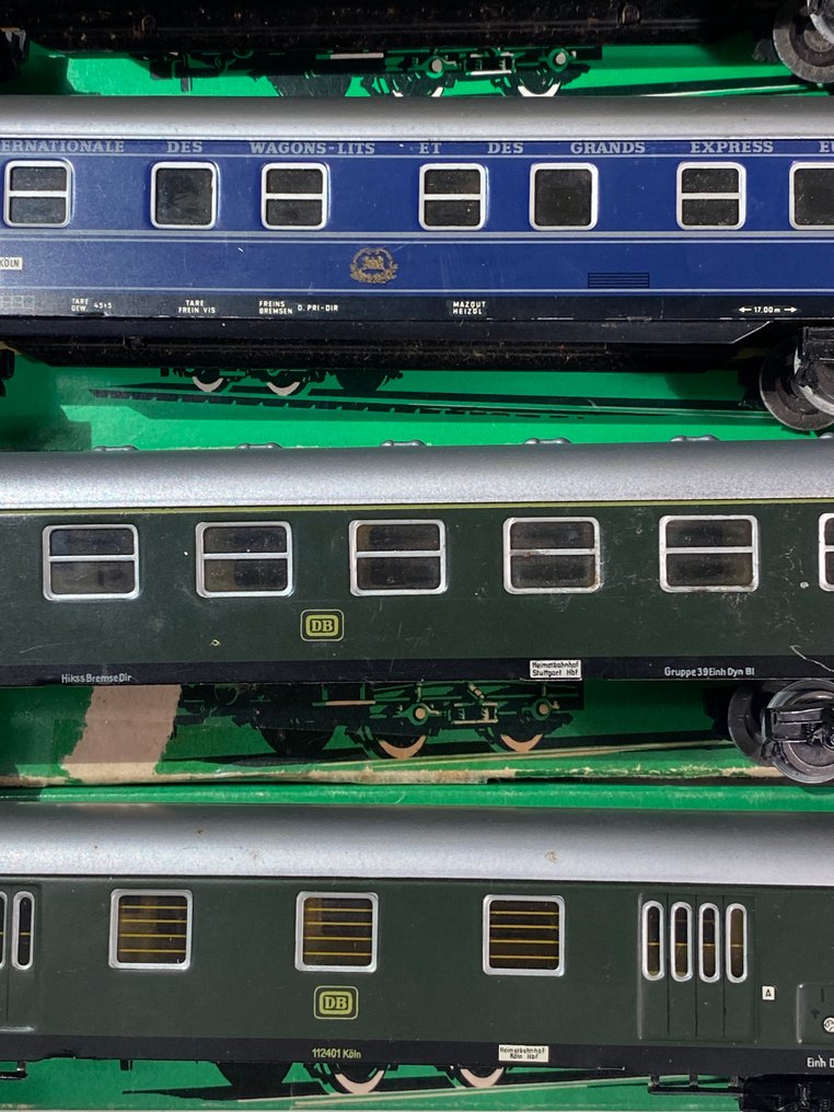 Märklin H0 - 4023/4026/4024/4029/4044 - 模型客運火車 (5) - 五件套经典锡板D型火车车厢 - DB #3.2