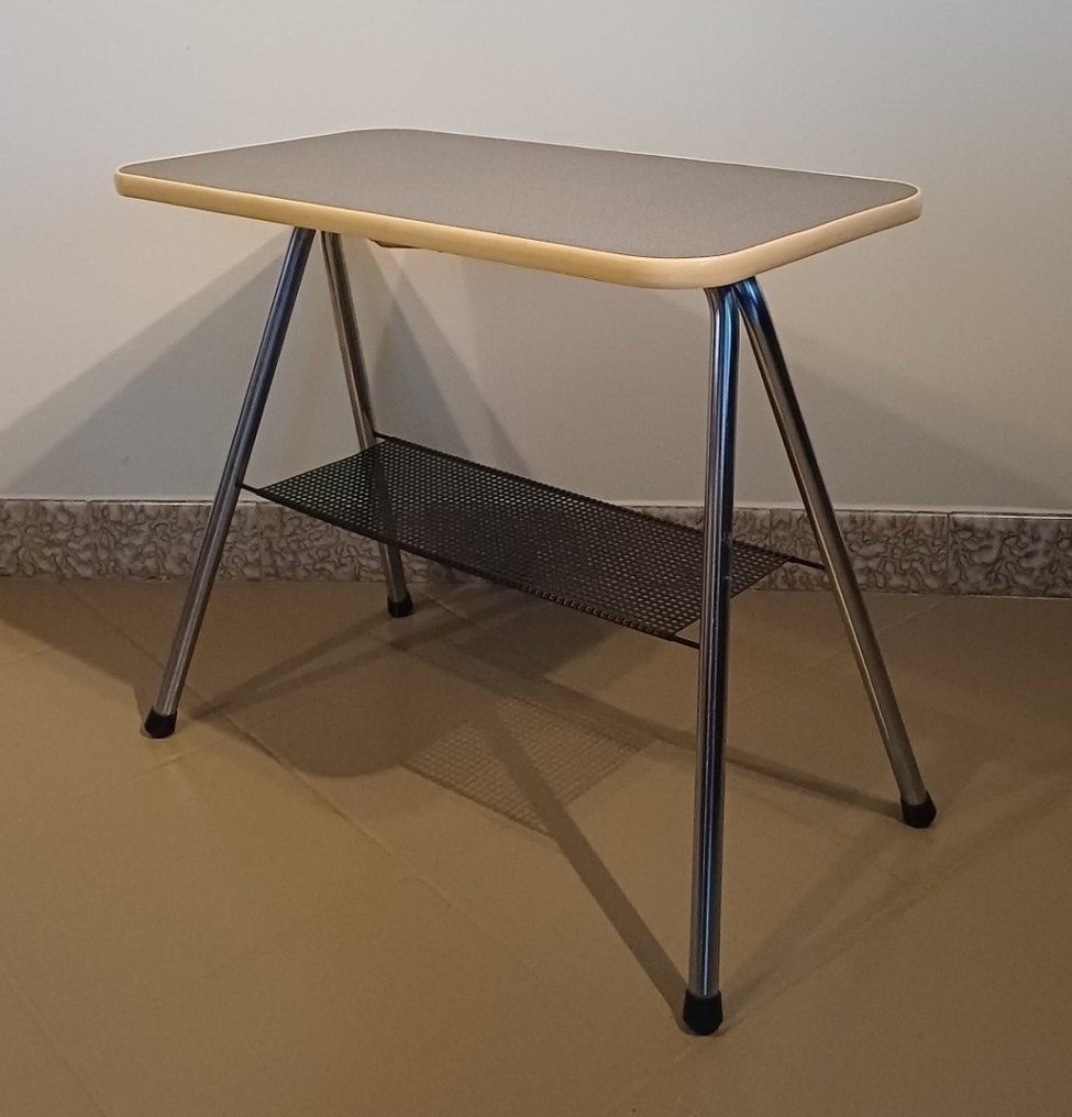Table - Steel - vintage side table #1.0