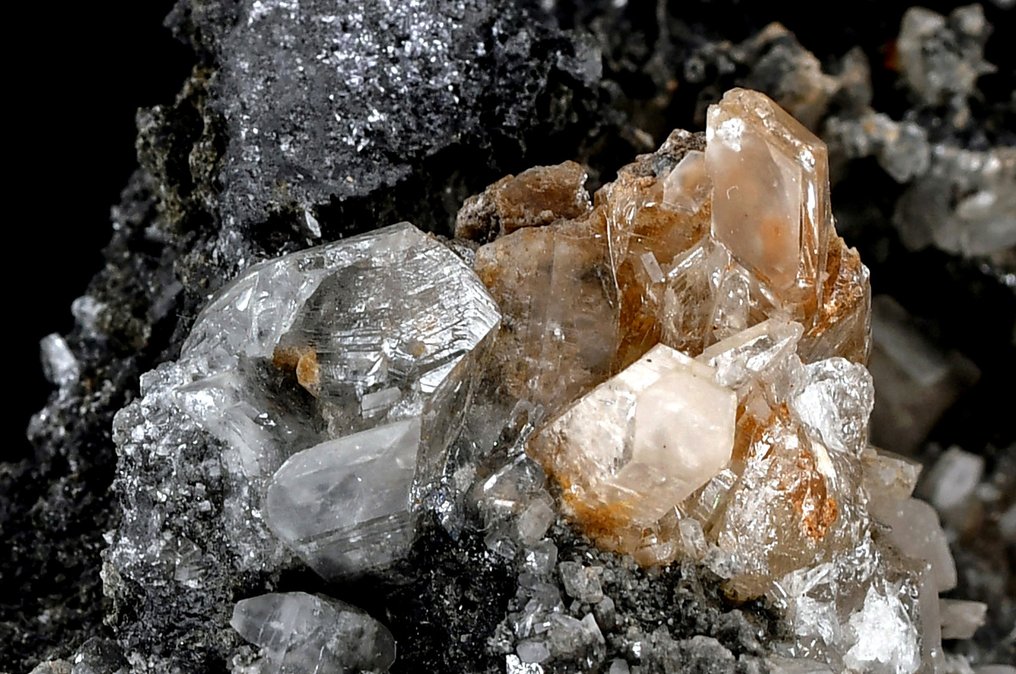 稀有的旧款坚果棕色磷化铅矿和角闪石 来自历史上的Montevecchio矿山-撒丁岛 - 高度: 12.2 cm - 闊度: 8.7 cm- 1015 g #2.1