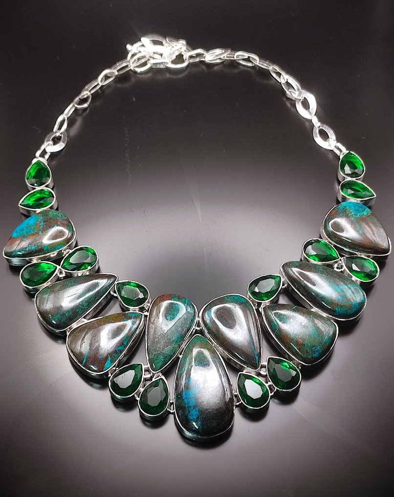 Ingen mindstepris, meget sjælden, smuk håndlavet halskæde i 925 sølv med Shattuckite og smaragder - Collier halskæde #4.3