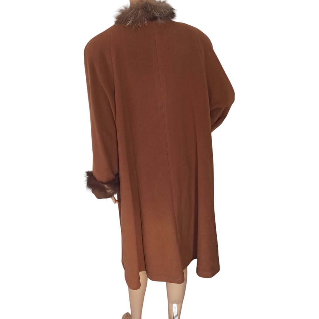 Artisan Furrier - 皮毛大衣 - 复古 #4.3