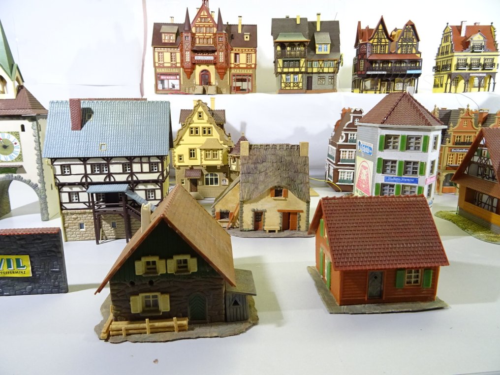 Vollmer, Faller H0 - Peisaj machetă tren (19) - Clădiri/case în 19 părți etc. #4.3