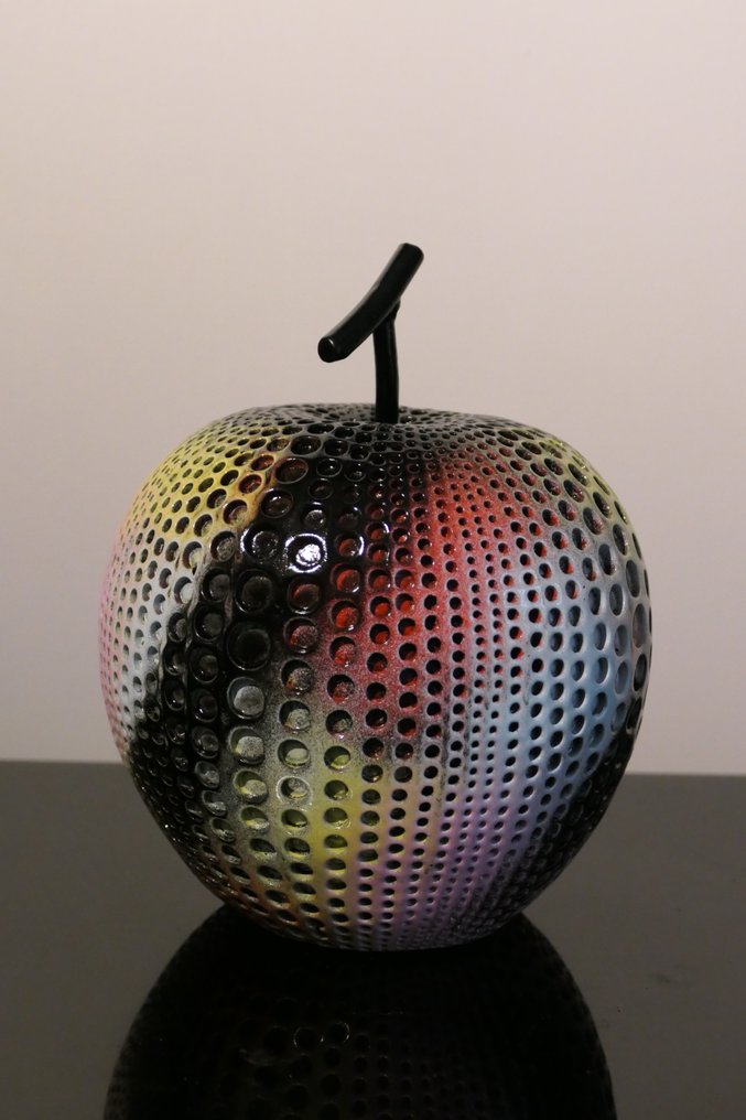 Rich'ART - Pomme multicolore en résine dans le style de Yayoi Kusama - Edition limitée et numérotée #1.0