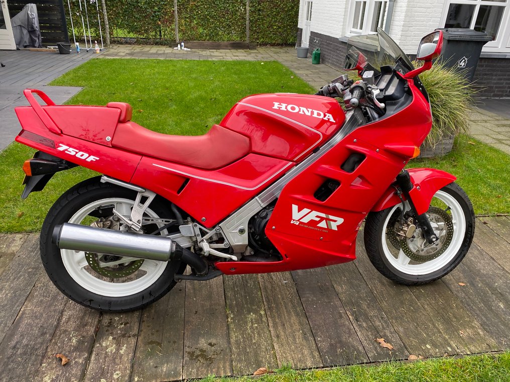 Honda - VFR 750 F - NO RESERVE - 1989 #1.0
