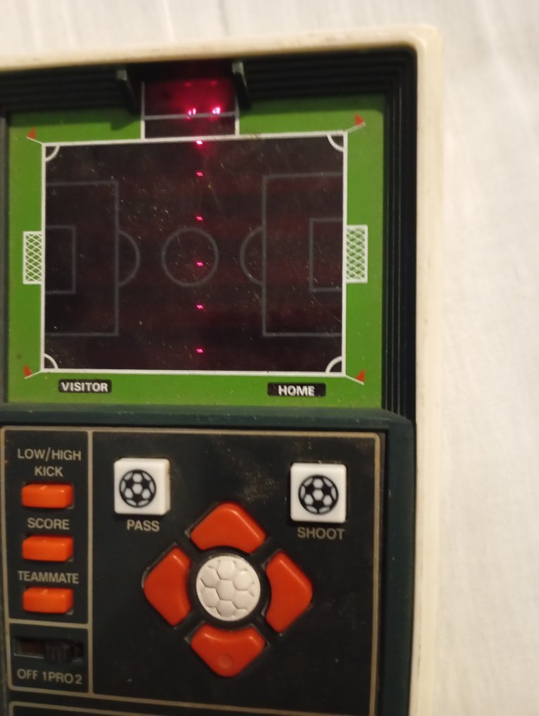 Mattel - Soccer 2 - Φορητή κονσόλα παιχνιδιών #3.2