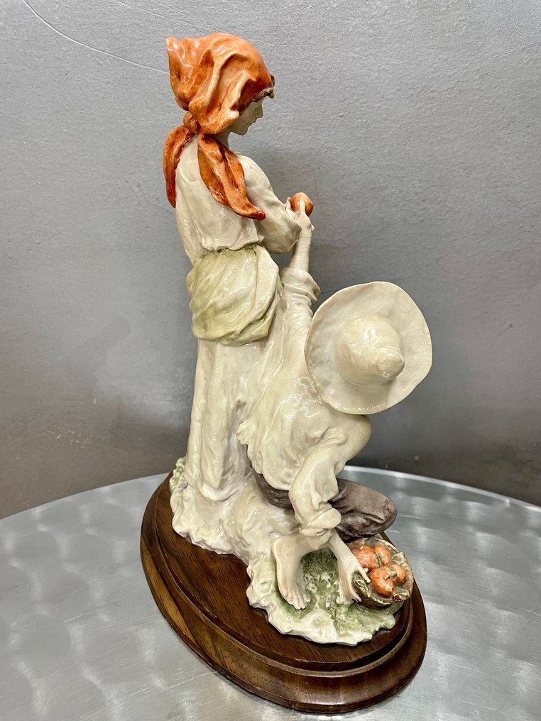 Capodimonte - Giuseppe Armani - Αγαλματίδιο, Coppia con mela - 26 cm - Πορσελάνη #4.3