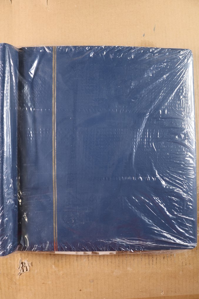 World  - 4 new Schaubek blank clip bonds #1.0