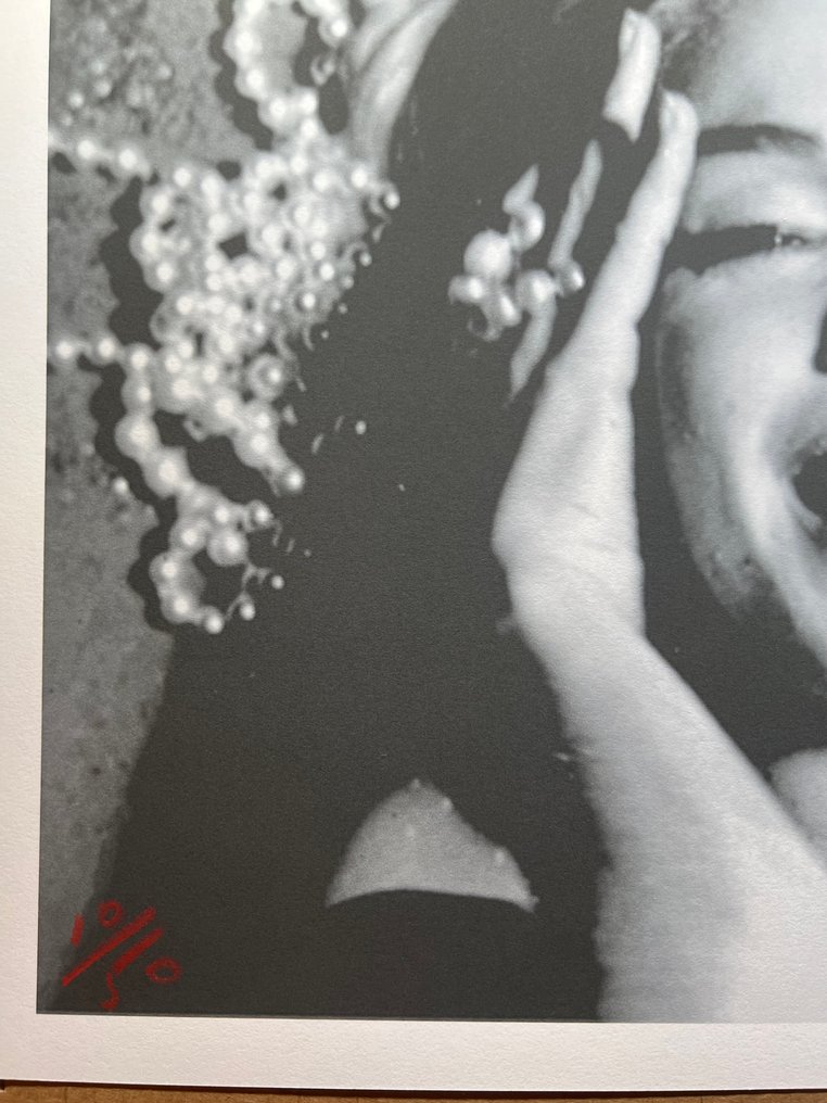 Bert Stern (1929–2013) - Famous Marilyn Monroe Laughing in Pearls #2.1