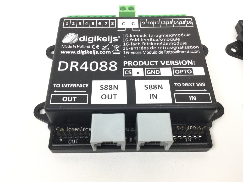 Digikeijs H0 - DR4088/DR60880 - Elektronika (6) - Három visszajelző modul plusz három átvezető kábel. #2.1