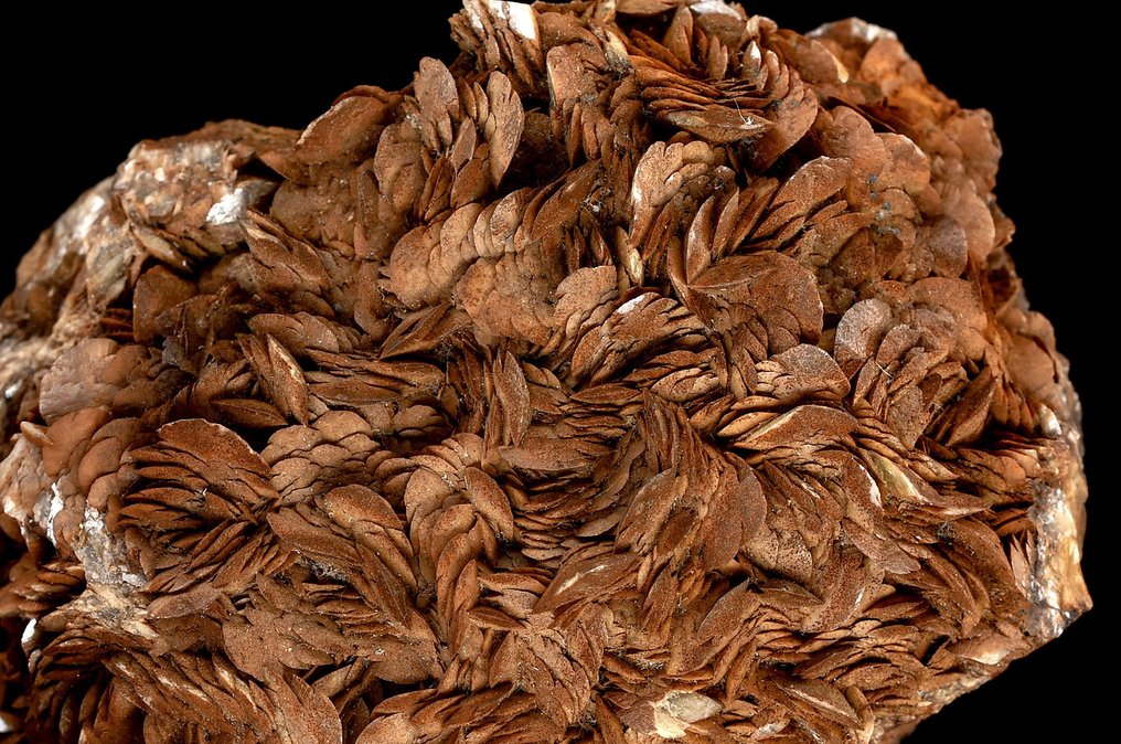 High quality deep brown Siderite from the classical Italian Brosso Mine - Height: 11.3 cm - Width: 7.1 cm- 652 g #4.3