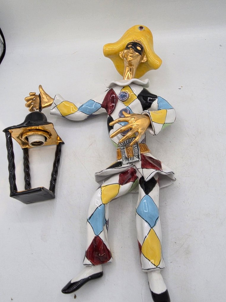 Απλίκα τοίχου - arlequin - Κεραμικό - Επιτοίχιο κέντημα των δεκαετιών του 1950 που απεικονίζει τον Αρλεκίνο #2.1