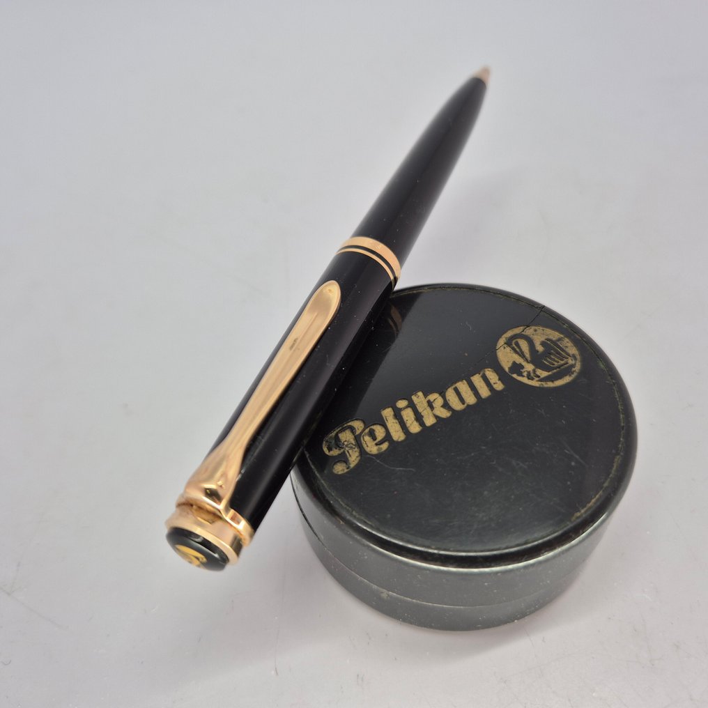 百利金 - Ballpoint K800  - Black and gold - 1990's - 没有保留价 - 圆珠笔 #1.0
