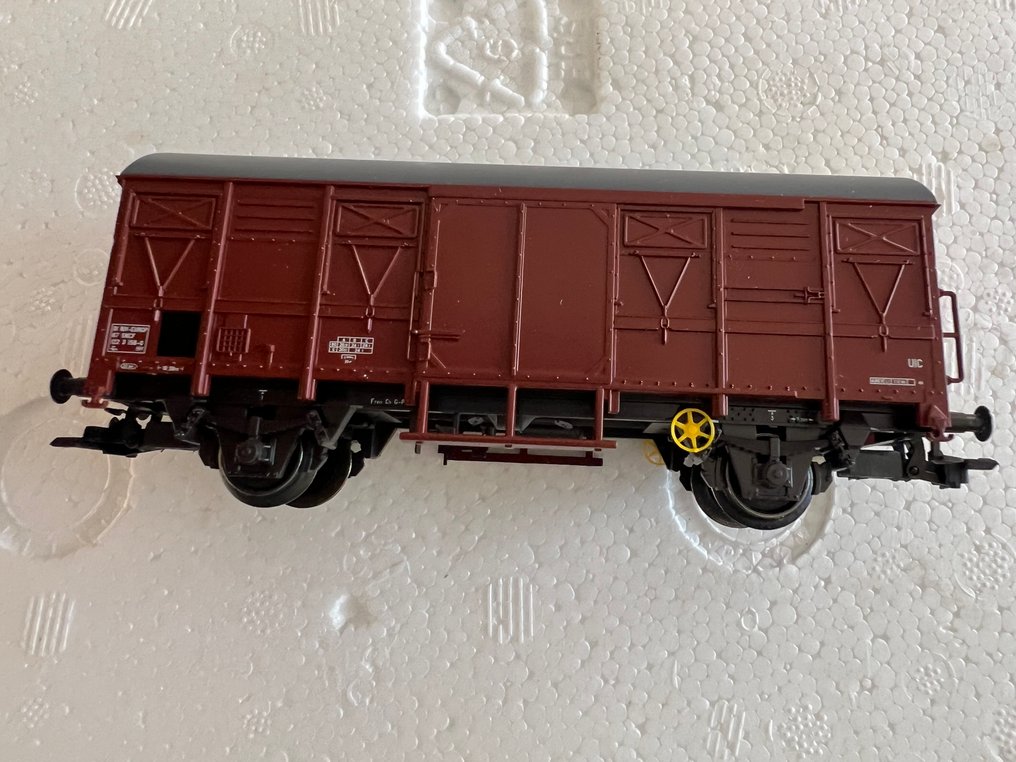 Märklin H0 - 46272 - Set machetă tren cu vagon marfă (1) - Set de 2 vagoane închise - SNCF #2.1