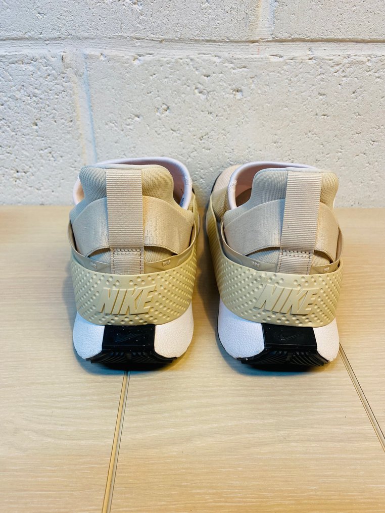 Nike - Schnürschuhe - Größe: EU 39 #2.1