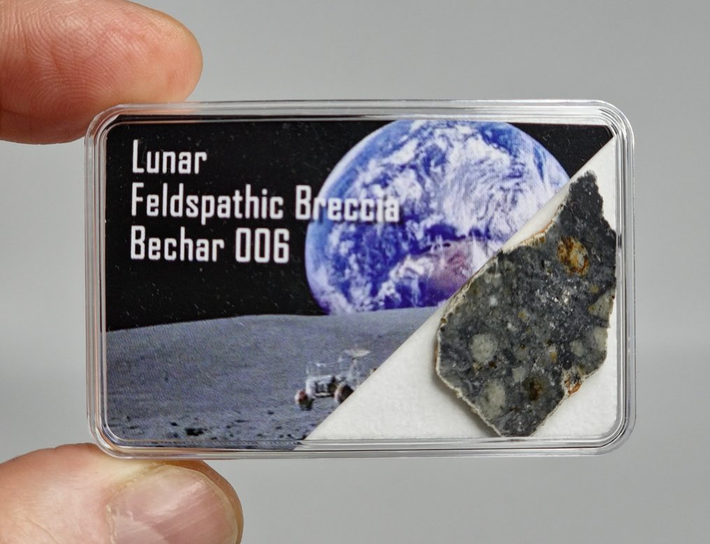 Φεγγαρίσιος μετεωρίτης Bechar 006. Βρεκία φωσφατική. - 1.73 g #2.1