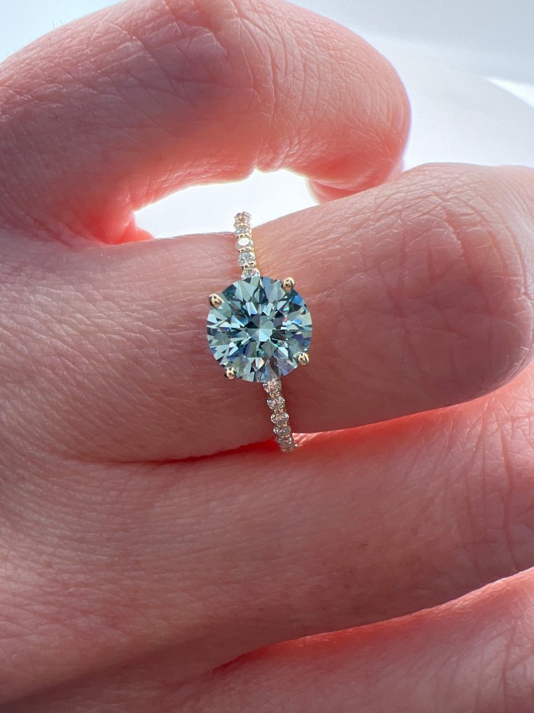 Zonder minimumprijs - Ring - 14 karaat Geel goud - 1.23ct. tw. Blauw Diamant (Fancy gekleurde, lab-grown diamant) - Diamant #4.3