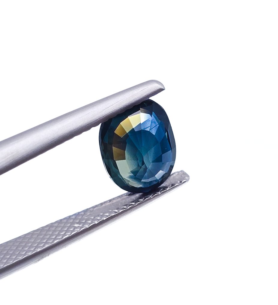 χωρίς τιμή ασφαλείας - 1 pcs  Μπλε Ζαφείρι  - 2.35 ct - Διεθνής Ένωση Έγχρωμων Πολύτιμων Λίθων (ICA GemLab) - Φυσικό Κορούνδιο #3.2