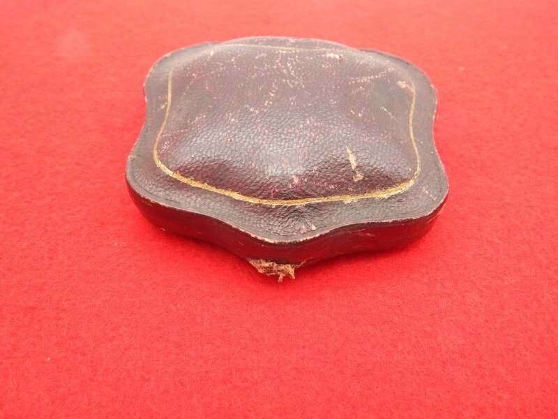 Regatul Unit - Insignă - masonic franc maconnerie  19th century 9 ct cufflinks and studs in original box - al 19-lea - sfârșit #4.3