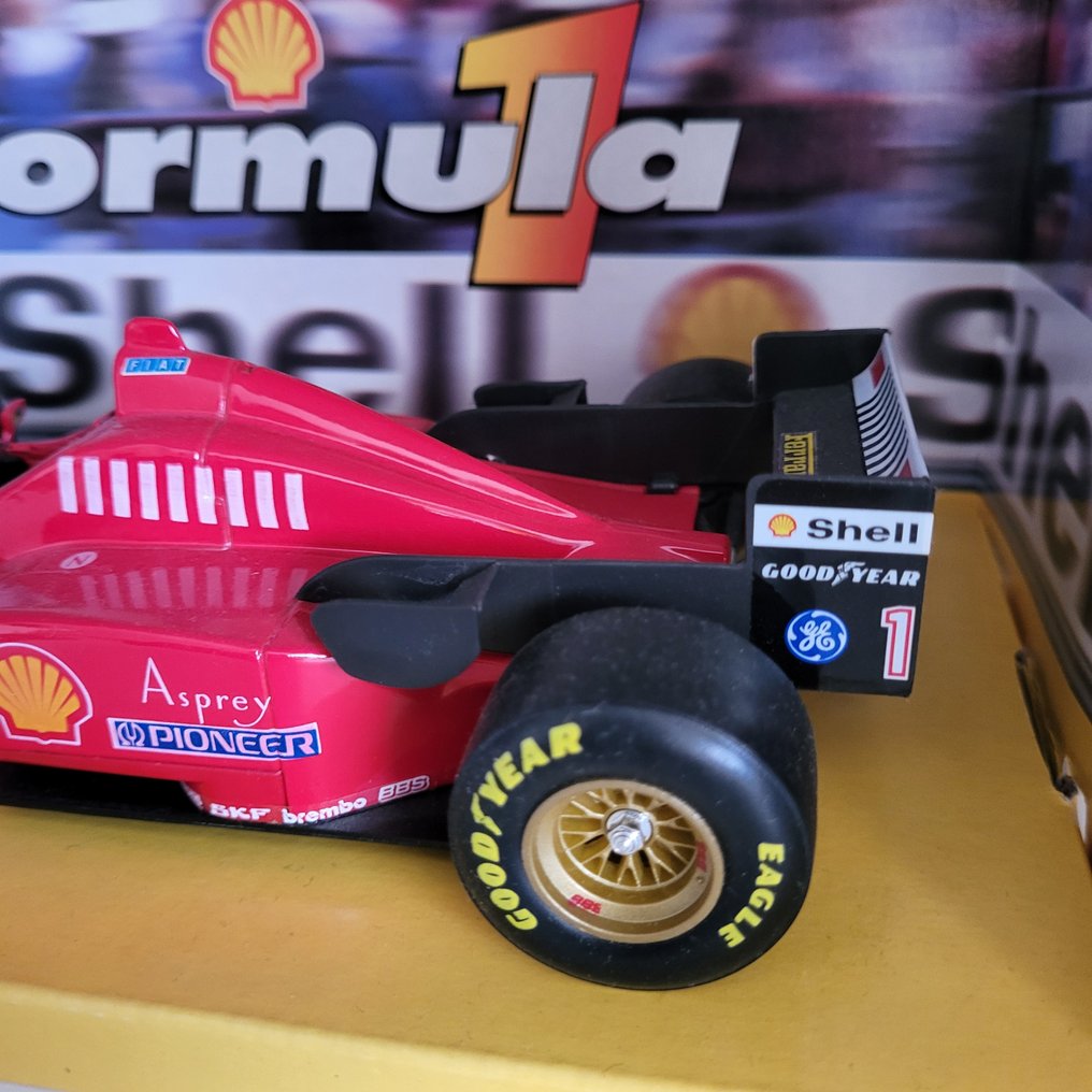 Maisto 1:18 - Model car - Ferrari F1 Michael Schumacher #4.3