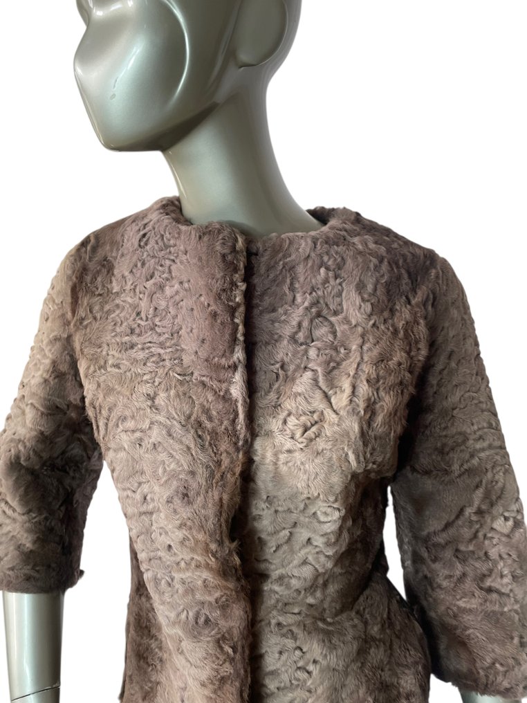 Artisan Furrier - Bontjas #1.0