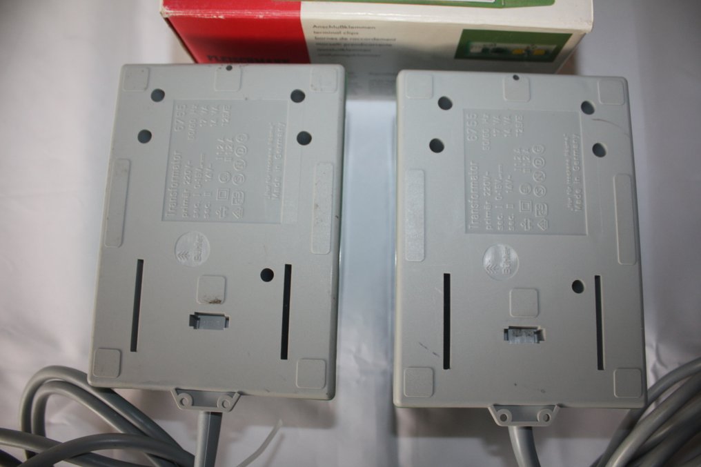 Fleischmann Diverse schalen - 6755 - Model train tracks (2) - Transformers have been tested and are working. #4.3