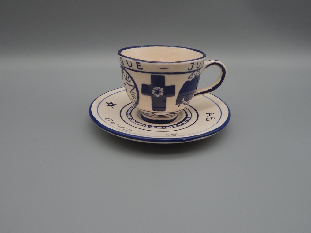 Netherlands - Badge - masonic vrijmetselarij kop-schotel Opperraad vrijmetselaars symbolen - 20th - late #1.0