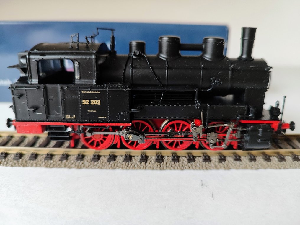 Liliput H0 - Locomotiva com vagão de carvão (1) - BR 92 - DR (DRB) #1.0