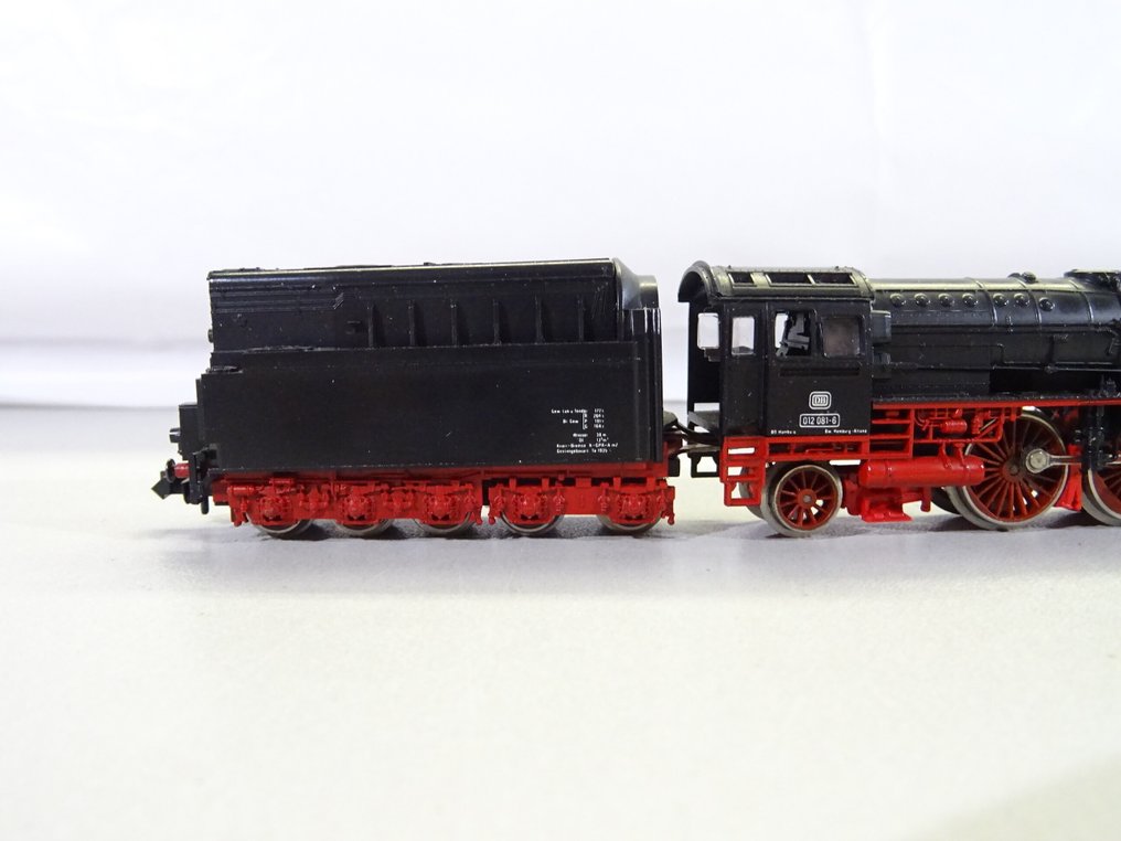 Fleischmann N - 7171 - Gőzmozdony tartozékkal (1) - Gőzmozdony Br 012 081-6 a DB-től. - DB #1.0