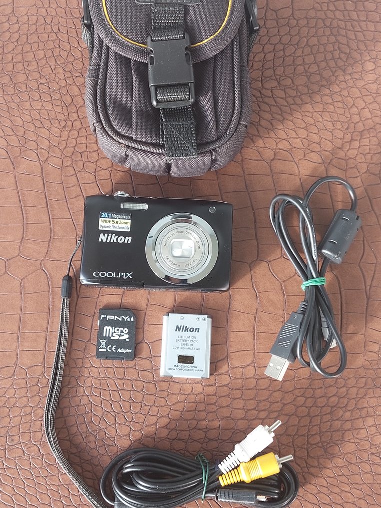 Nikon COOLPIX A100 Fotocamera digitale #1.0